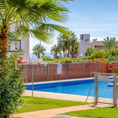 Victoria Sunny Flat With Sea And Pool View